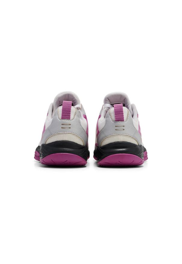 Buty halowe Hummel Speed Court. Zapięcie: sznurówki. Kolor: biały. Materiał: syntetyk, tkanina, materiał. Szerokość cholewki: normalna. Sport: turystyka piesza, piłka ręczna