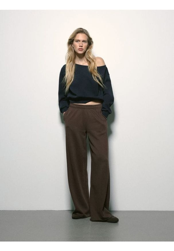 Reserved - Bluza z odkrytymi ramionami - granatowy. Kolor: niebieski. Materiał: dzianina, bawełna. Długość: krótkie