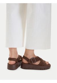 Roxy Sandały CEO-HY62277-8 Brązowy. Kolor: brązowy. Materiał: materiał #1