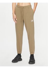 New Balance Spodnie dresowe Essentials French Terry Pant WP33508 Zielony Regular Fit. Kolor: zielony. Materiał: bawełna #1