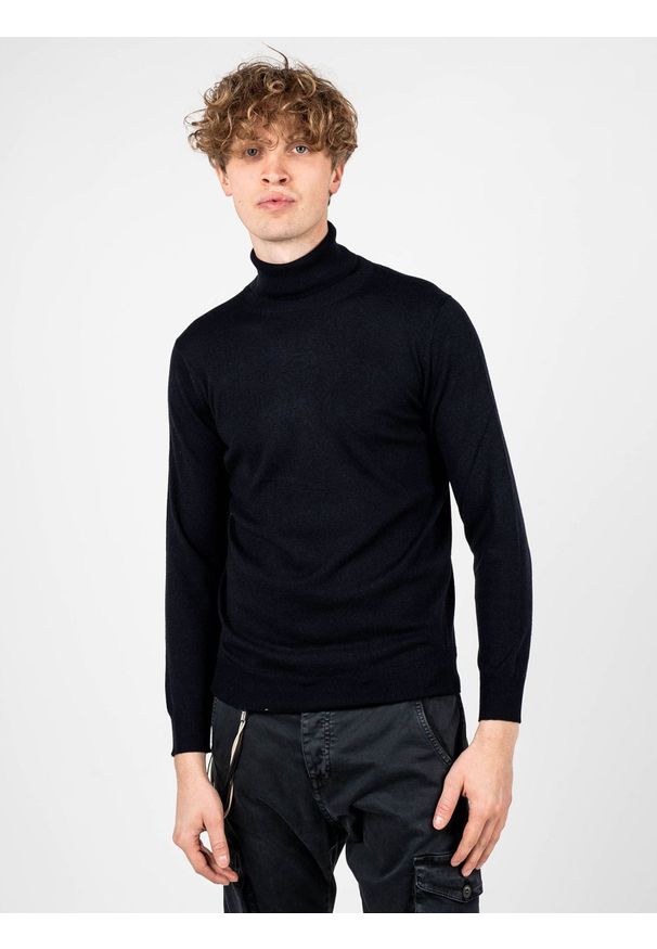 Xagon Man Sweter "Turtleneck" | A22081 & ELV18 | Mężczyzna | Granatowy. Okazja: na co dzień. Typ kołnierza: golf. Kolor: niebieski. Materiał: akryl, nylon, poliester, wełna. Styl: casual