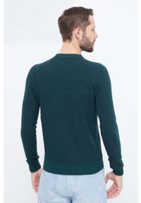 Trussardi Jeans - Trussardi sweter z domieszką wełny męski kolor zielony lekki. Kolor: zielony. Materiał: wełna. Długość rękawa: raglanowy rękaw. Styl: klasyczny #3