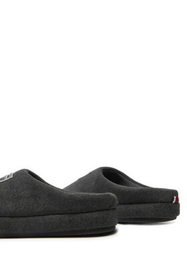 TOMMY HILFIGER - Tommy Hilfiger Kapcie Flag Warm Felt House Shoe FM0FM05227 Granatowy. Kolor: niebieski. Materiał: materiał