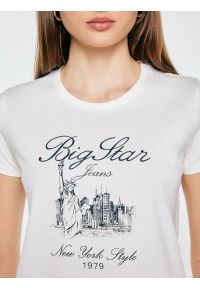Big-Star - koszulka damska z kontrastowym nadrukiem biała marrsa 100. Kolor: biały. Materiał: dresówka, bawełna, jeans. Wzór: nadruk #4