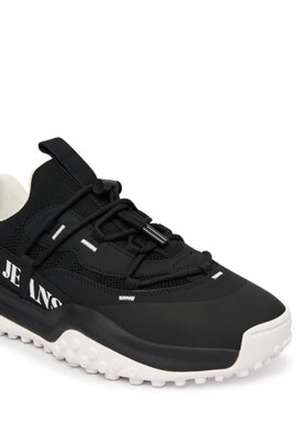 Versace Jeans Couture Sneakersy 80YA3SN2 Czarny. Kolor: czarny. Materiał: materiał