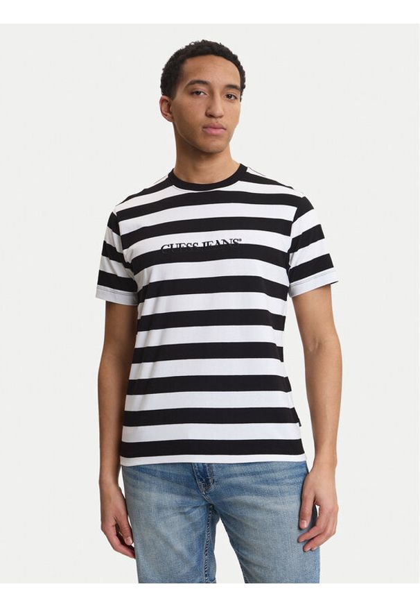 Guess Jeans T-Shirt M4YI84 K9XF1 Czarny Regular Fit. Kolor: czarny. Materiał: bawełna