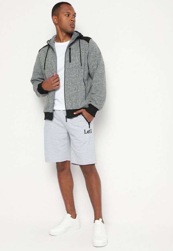 Born2be - Ciemnoszara Sportowa Bluza z Kapturem i Zasuwanymi Kieszeniami Lirriel. Typ kołnierza: kaptur. Kolor: szary. Materiał: jeans. Styl: sportowy