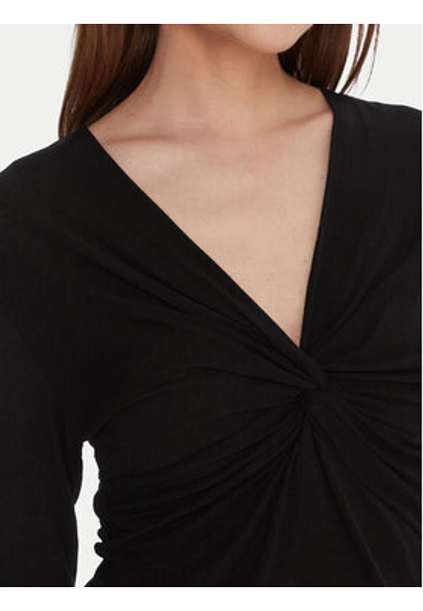 Lola Casademunt by Maite Bluzka MF2515029 Czarny Slim Fit. Kolor: czarny. Materiał: wiskoza