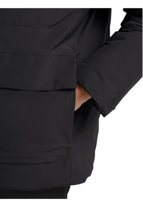 Jack Wolfskin Kurtka zimowa Brandenburger A65047 Czarny Regular Fit. Kolor: czarny. Materiał: syntetyk. Sezon: zima