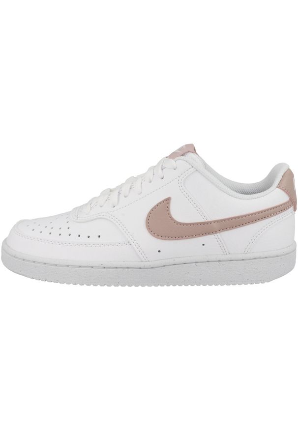 Buty do chodzenia damskie Nike W Court Vision LO NN. Zapięcie: sznurówki. Kolor: biały, beżowy, żółty, wielokolorowy. Materiał: syntetyk, tkanina, materiał. Szerokość cholewki: normalna. Model: Nike Court. Sport: turystyka piesza