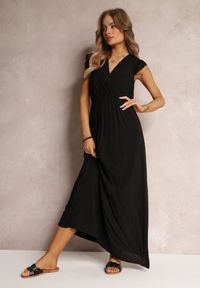 Renee - Czarna Wiskozowa Sukienka z Gumką w Pasie i Kopertowym Dekoltem Hyasine. Typ kołnierza: dekolt kopertowy. Kolor: czarny. Materiał: wiskoza. Sezon: wiosna, lato. Typ sukienki: kopertowe. Długość: maxi #5