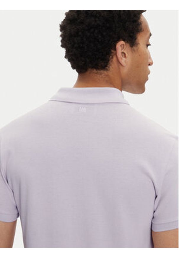 AMI PARIS - AMI Paris Polo HPL060.760 Fioletowy Regular Fit. Typ kołnierza: polo. Kolor: fioletowy. Materiał: bawełna