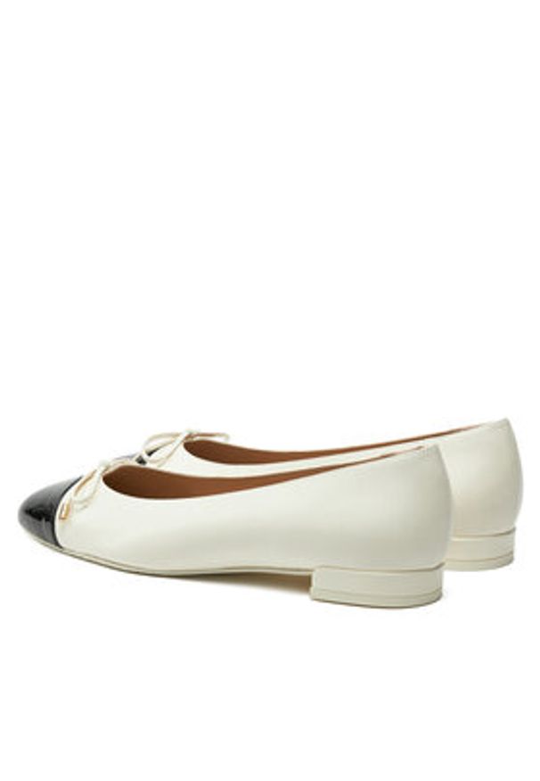 Stuart Weitzman Baleriny Sleek Bow Flat SG888 Écru. Materiał: skóra