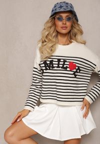 Renee - Beżowo-Czarny Sweter z Napisem Smile i Wzorem w Paski Suwaia. Kolor: beżowy. Długość rękawa: długi rękaw. Długość: długie. Wzór: napisy, paski. Styl: klasyczny #5