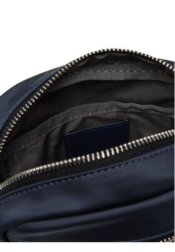 Calvin Klein Saszetka Sleek Nylon Reporter LV04D3176G Granatowy. Kolor: niebieski. Materiał: materiał