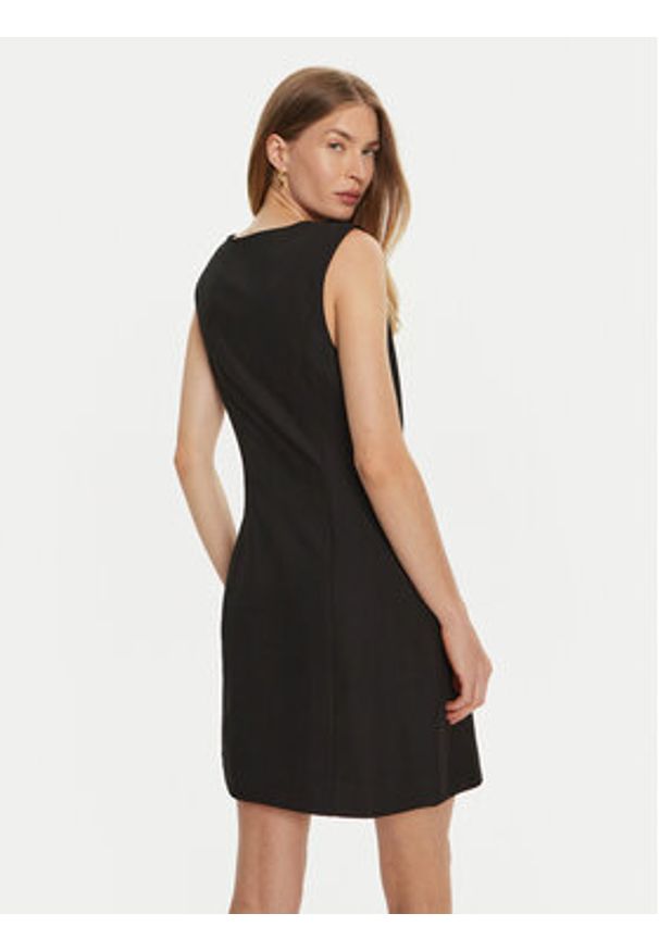 Guess Sukienka koktajlowa Doris W4BK11 WGIF2 Czarny Slim Fit. Kolor: czarny. Materiał: wiskoza, syntetyk. Styl: wizytowy