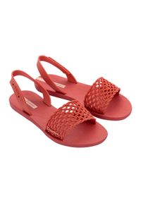 Sandały damskie Ipanema Breezy Sandal. Kolor: czerwony. Styl: sportowy