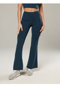 Sinsay - Spodnie flare - granatowy. Kolor: niebieski #1