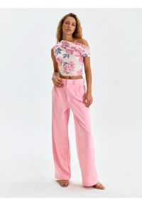 Sinsay - Eleganckie klasyczne spodnie z domieszką wiskozy - różowy. Kolor: różowy. Materiał: wiskoza. Styl: elegancki, klasyczny