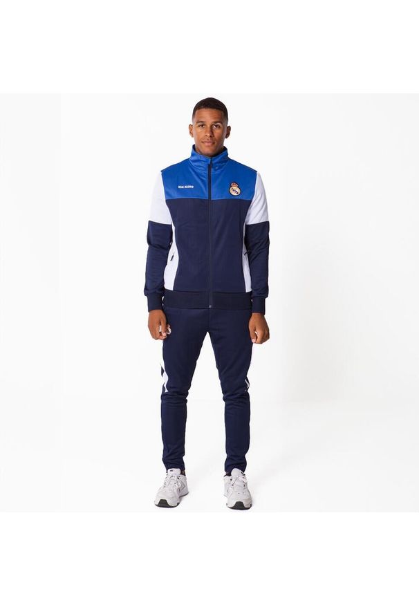 Dres piłkarski dla dorosłych Real Madrid 23/24. Kolor: niebieski, wielokolorowy, biały. Materiał: dresówka. Sport: piłka nożna