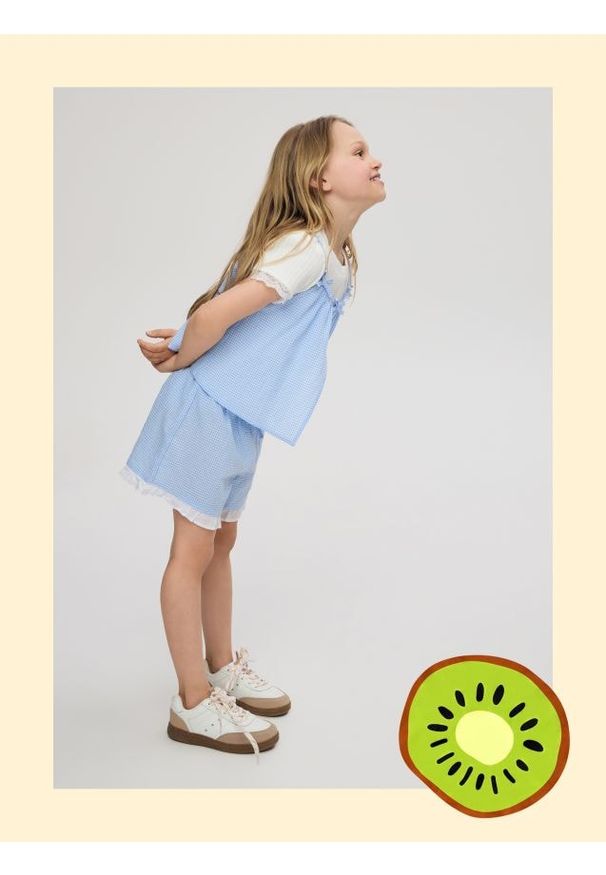 Reserved - Szorty z falbankami - jasnoniebieski. Kolor: niebieski. Materiał: bawełna, tkanina