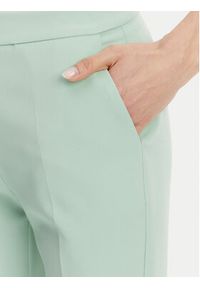 Maryley Spodnie materiałowe 25EB587/43SP Zielony Regular Fit. Kolor: zielony. Materiał: syntetyk