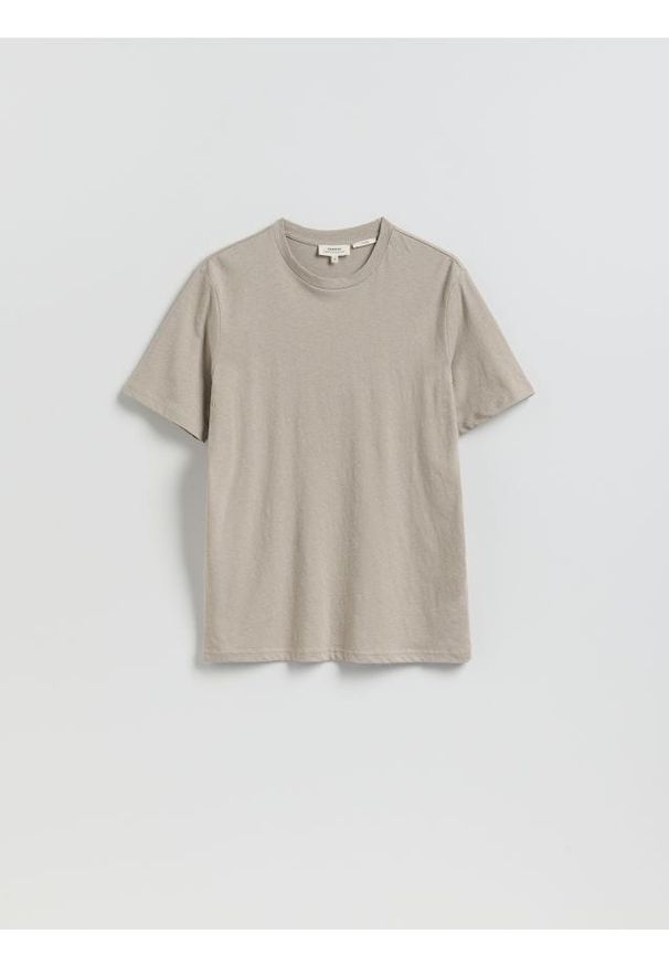 Reserved - T-shirt regular fit z lnem - beżowy. Kolor: beżowy. Materiał: len