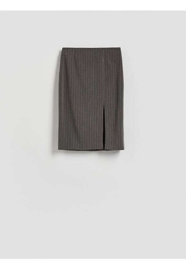 Reserved - Spódnica z rozcięciem - jasnoszary. Kolor: szary. Materiał: tkanina, wiskoza