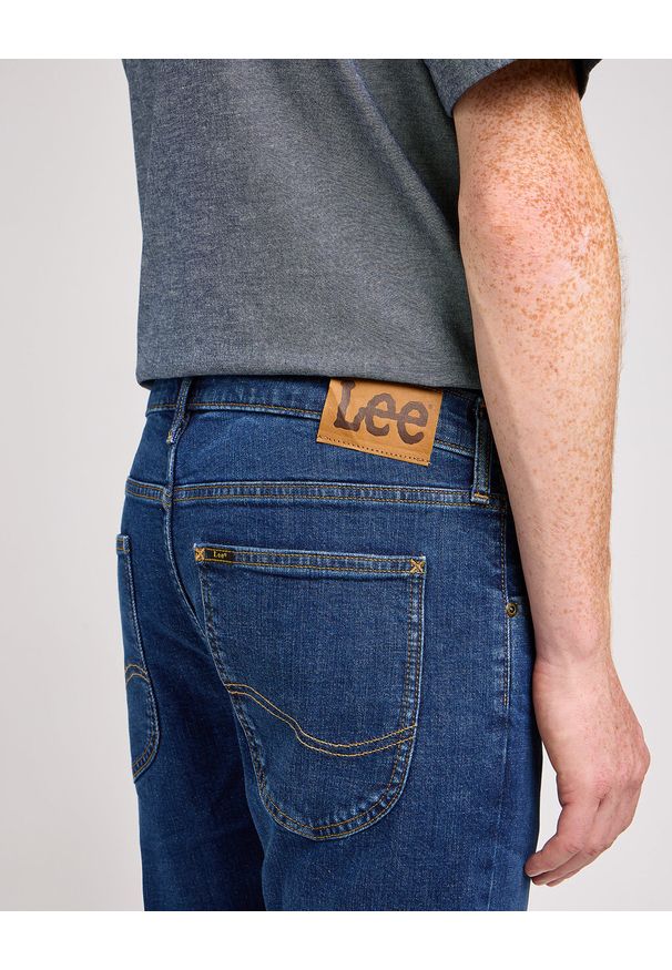 Lee - LEE MĘSKIE SPODNIE JEANSOWE LUKE SPRINGFIELD 112350156 L719016191