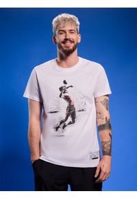 4f - 4F T-shirt regular z nadrukiem siatkarskim męski - biały XXL. Okazja: na co dzień, do domu. Kolor: biały. Materiał: bawełna, jersey, materiał. Wzór: nadruk. Styl: sportowy, klasyczny, casual