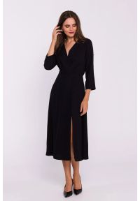 Stylove - Elegancka sukienka rozkloszowana kopertowy dekolt czarna. Typ kołnierza: dekolt kopertowy. Kolor: czarny. Materiał: tkanina, elastan. Wzór: aplikacja. Typ sukienki: kopertowe. Styl: elegancki #2