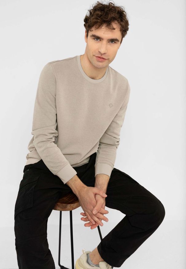 Volcano - Bluza bawełniana B-LORENC. Typ kołnierza: bez kaptura. Materiał: bawełna. Styl: klasyczny