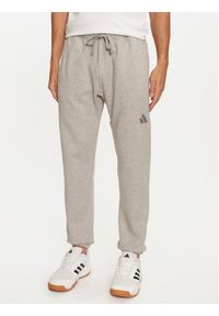 Adidas - adidas Spodnie dresowe ALL SZN Fleece IY4148 Szary Regular Fit. Kolor: szary. Materiał: syntetyk, bawełna