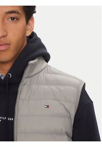 TOMMY HILFIGER - Tommy Hilfiger Kamizelka MW0MW38982 Szary Regular Fit. Kolor: szary. Materiał: bawełna, syntetyk