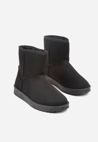 Born2be - Czarne Śniegowce Ozdobione Przeszyciem Retila. Okazja: na co dzień. Kolor: czarny. Materiał: jeans. Wzór: aplikacja. Styl: casual