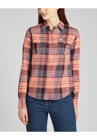 Lee - LEE REGULAR WESTERN SHIRT KOSZULA W KRATĘ DŁUGI RĘKAW DESERT ORANGE L45SXAOB. Długość rękawa: długi rękaw. Długość: długie