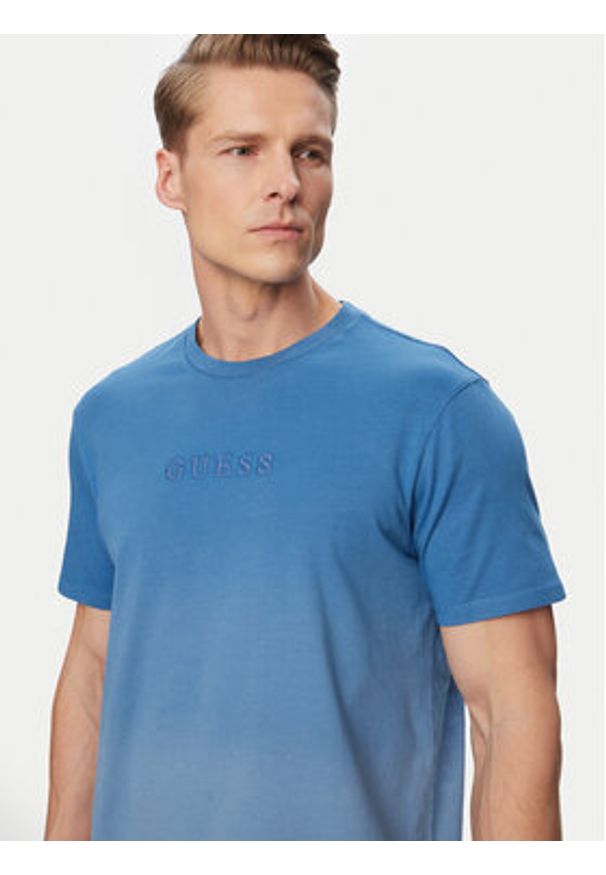 Guess T-Shirt M6GI29 K3258 Niebieski Regular Fit. Kolor: niebieski. Materiał: bawełna