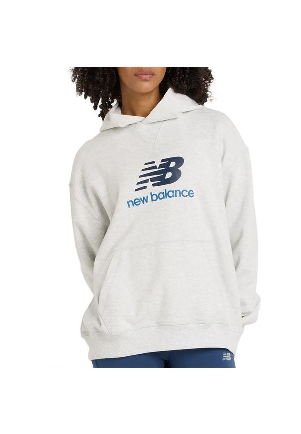 Bluza damska New Balance WT51501AHH - szara. Okazja: na co dzień. Kolor: szary. Materiał: dresówka, materiał, prążkowany, bawełna. Styl: casual, klasyczny