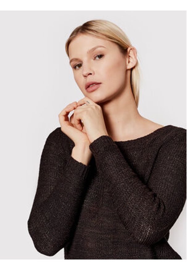 only - ONLY Sweter Geen 15113356 Czarny Regular Fit. Kolor: czarny. Materiał: syntetyk