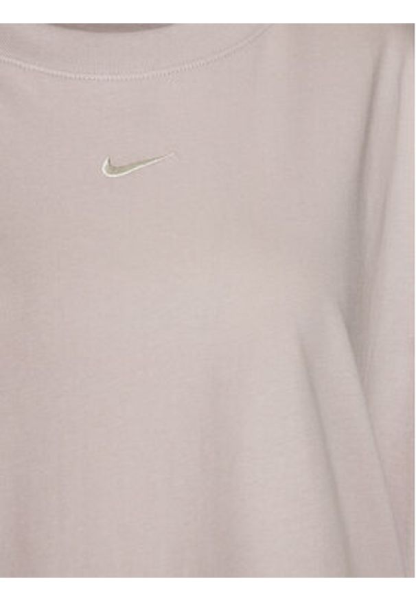 Nike Sukienka codzienna FB3204 Różowy Regular Fit. Okazja: na co dzień. Kolor: różowy. Materiał: bawełna. Typ sukienki: proste. Styl: casual