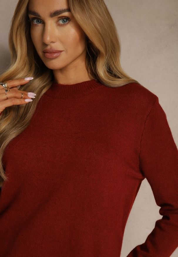 Renee - Bordowy Klasyczny Sweter z Wełną i Bawełną Meviliana. Okazja: na co dzień. Kolor: czerwony. Materiał: wełna, bawełna. Styl: klasyczny