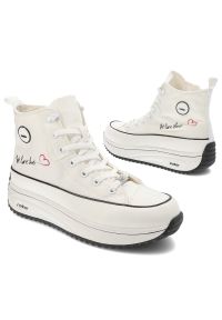 Białe Sneakersy Rieker Sportowe Obuwie Damskie. Okazja: na spacer. Kolor: biały. Materiał: materiał. Sezon: lato. Styl: sportowy. Sport: turystyka piesza #2
