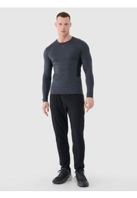 4f - 4F Spodnie treningowe szybkoschnące męskie - czarne 3XL. Kolor: czarny. Materiał: dzianina, dresówka, włókno, syntetyk, materiał, elastan. Wzór: ze splotem, jednolity. Sport: fitness