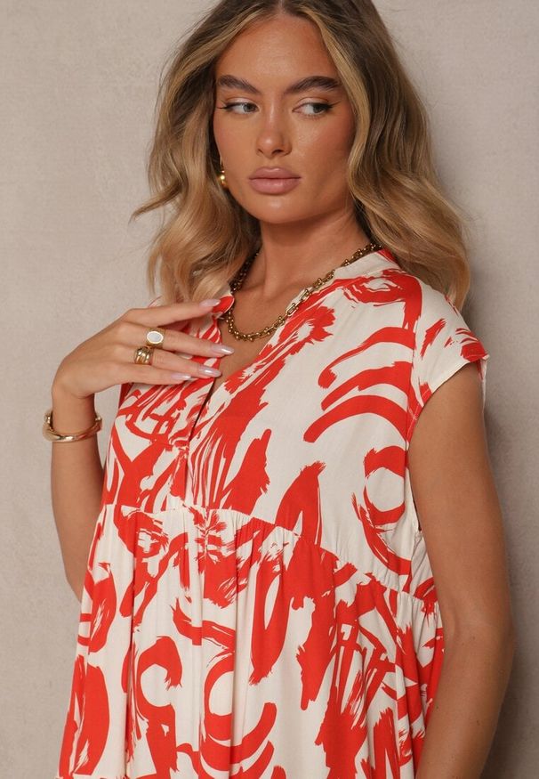 Renee - Pomarańczowa Sukienka z Bawełny Ozdobiona Abstrakcyjnym Motywem Lisovia. Okazja: na co dzień. Kolor: pomarańczowy. Materiał: bawełna. Wzór: aplikacja. Sezon: lato. Styl: casual