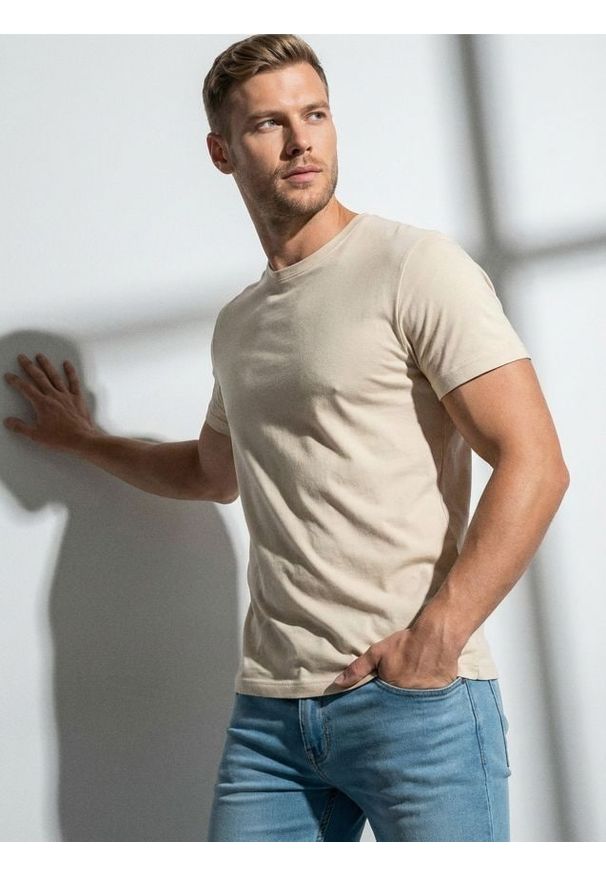 Sinsay - Bawełniana koszulka basic - kremowy. Kolor: kremowy. Materiał: bawełna