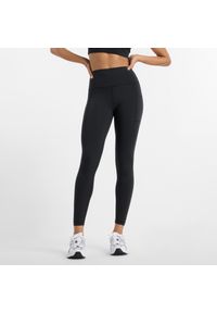 Legginsy damskie New Balance WP51268BK – czarne. Stan: podwyższony. Kolor: czarny. Materiał: poliester, materiał, lycra. Wzór: gładki. Sport: fitness