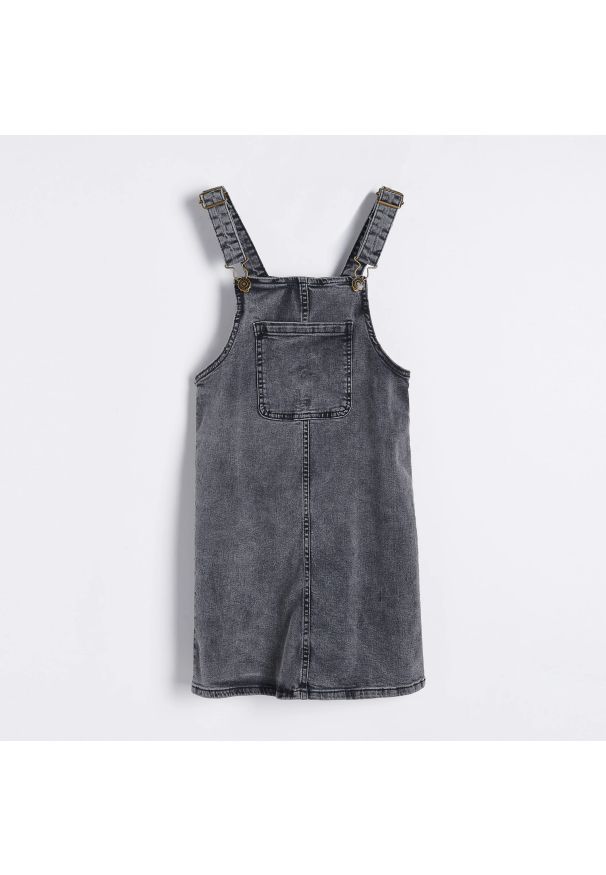 Reserved - Jeansowa spódnica ogrodniczka - Czarny. Kolor: czarny. Materiał: jeans