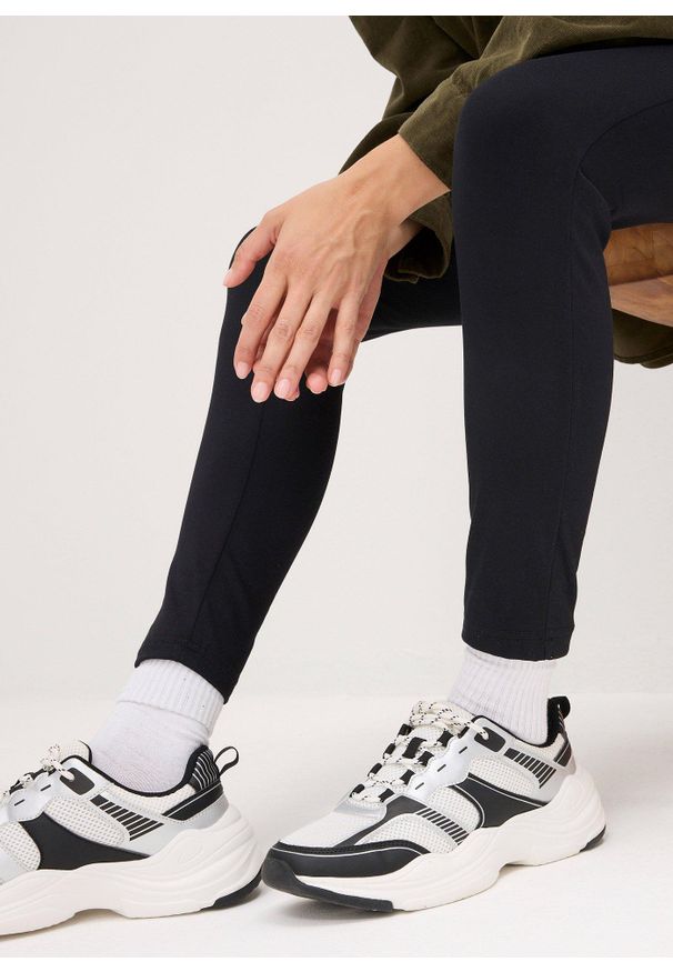 bonprix - Legginsy ciążowe ocieplane. Kolekcja: moda ciążowa. Kolor: czarny. Długość: długie