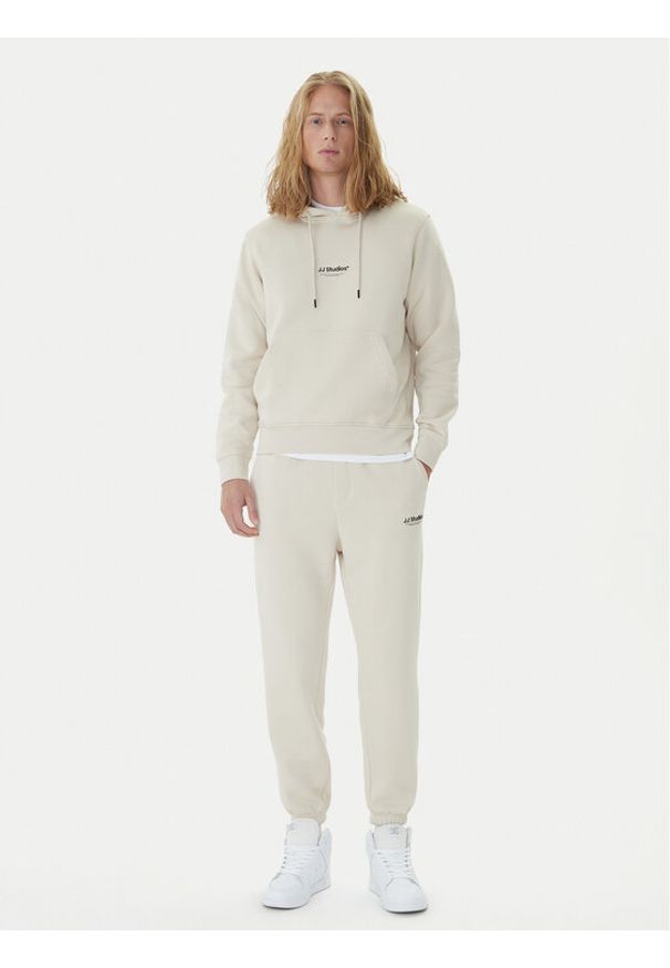 Jack & Jones - Jack&Jones Dres Soho 12288673 Beżowy Relaxed Fit. Kolor: beżowy. Materiał: bawełna