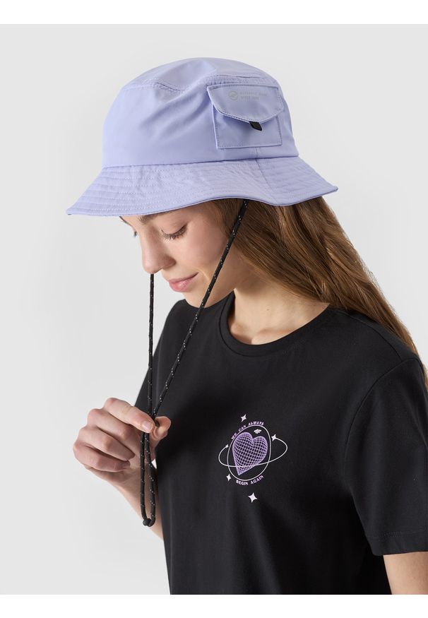 4F JUNIOR - Kapelusz bucket hat dziewczęcy - fioletowy. Kolor: fioletowy. Materiał: materiał, syntetyk. Styl: casual, sportowy